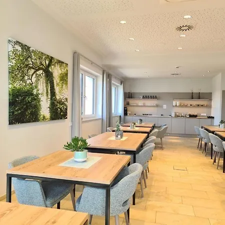 Tt Neuhofen Aparthotel