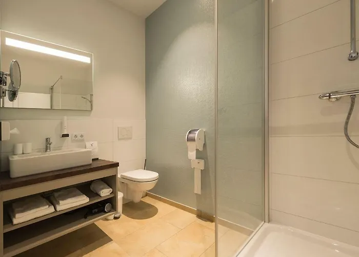 Tt Neuhofen Aparthotel 4*